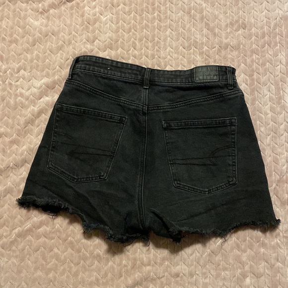 Highest Rise, 90s Boyfriend shorts - Picture 2 of 8
